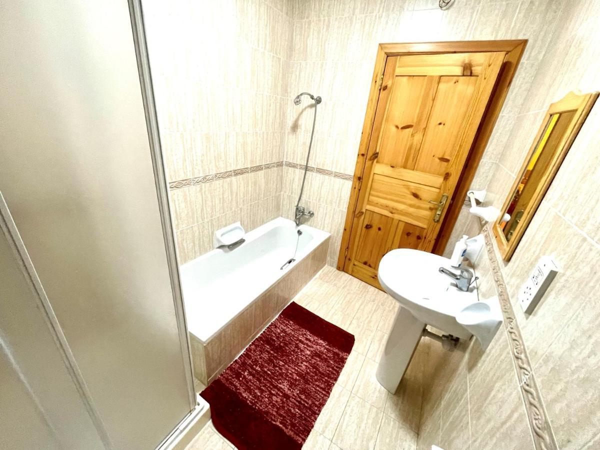 Regent Court - 3 Bedroom Apartment Within Walking Distance From Seafront St. Paul's Bay Ngoại thất bức ảnh