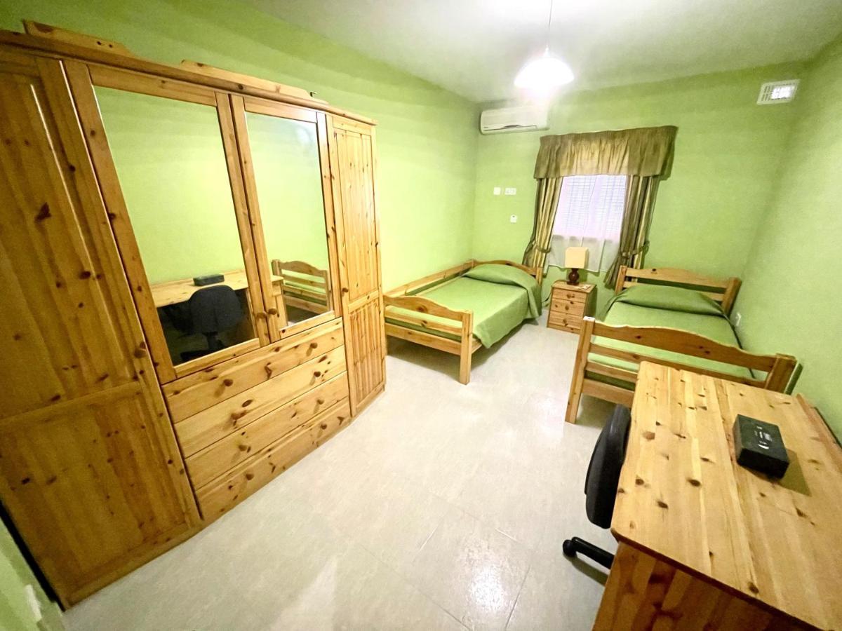 Regent Court - 3 Bedroom Apartment Within Walking Distance From Seafront St. Paul's Bay Ngoại thất bức ảnh