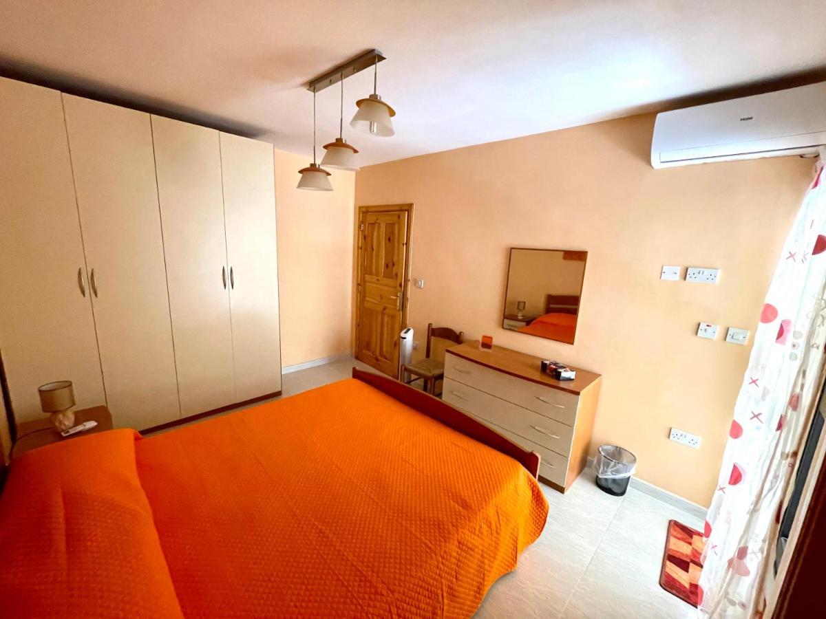 Regent Court - 3 Bedroom Apartment Within Walking Distance From Seafront St. Paul's Bay Ngoại thất bức ảnh