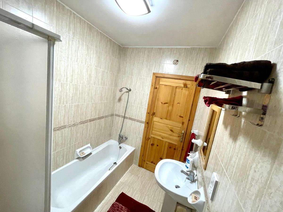 Regent Court - 3 Bedroom Apartment Within Walking Distance From Seafront St. Paul's Bay Ngoại thất bức ảnh