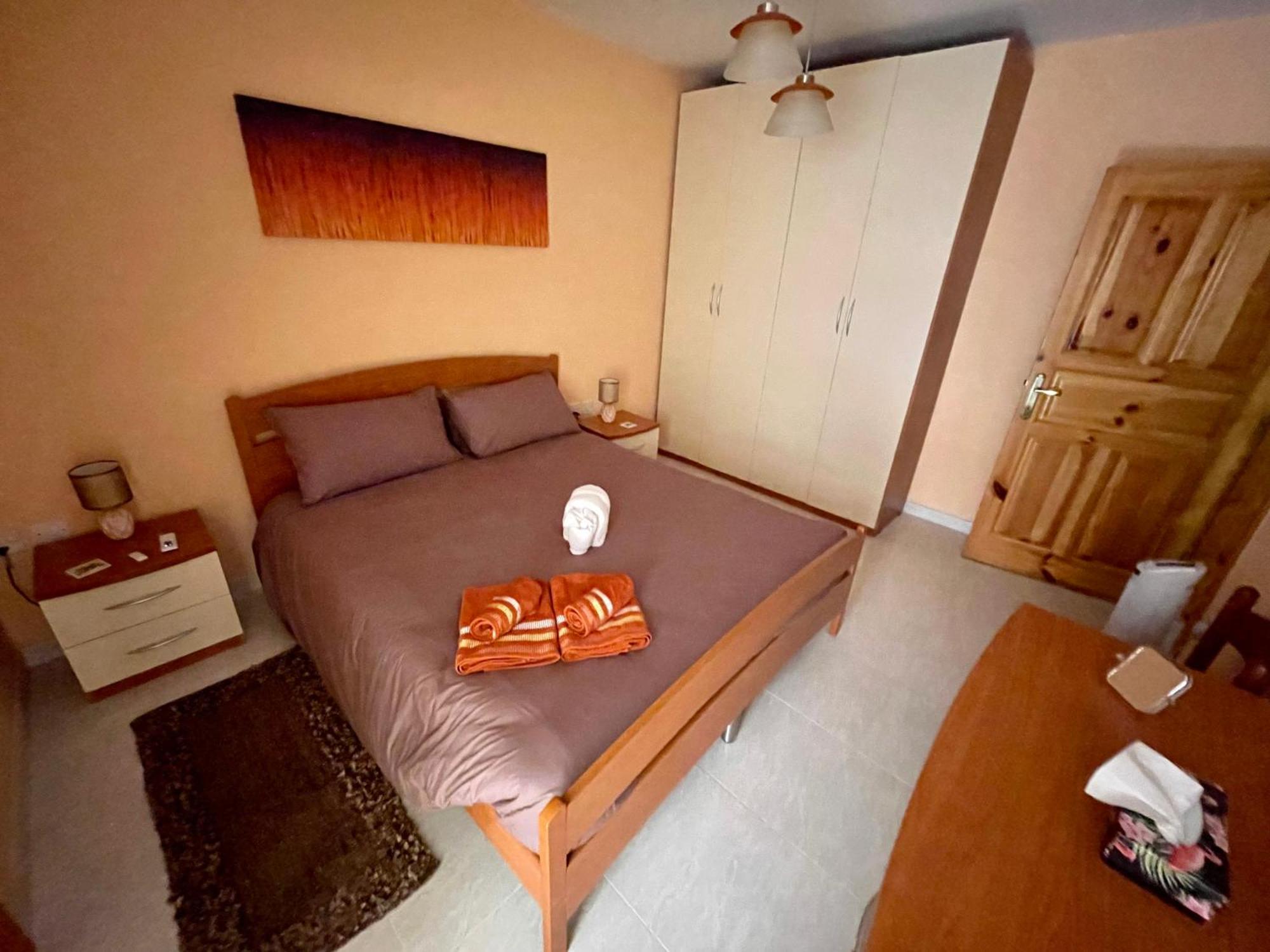 Regent Court - 3 Bedroom Apartment Within Walking Distance From Seafront St. Paul's Bay Ngoại thất bức ảnh