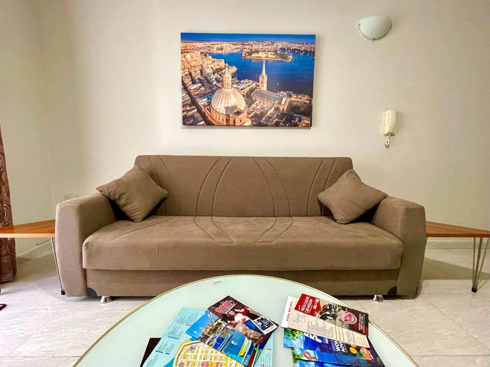 Regent Court - 3 Bedroom Apartment Within Walking Distance From Seafront St. Paul's Bay Ngoại thất bức ảnh