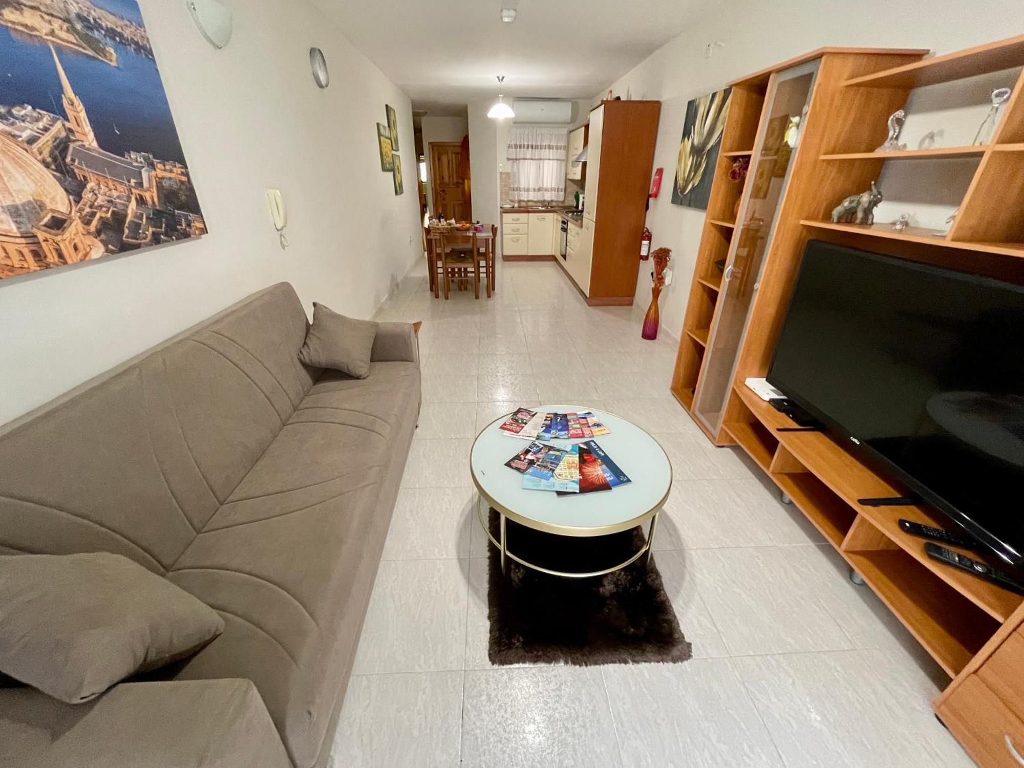 Regent Court - 3 Bedroom Apartment Within Walking Distance From Seafront St. Paul's Bay Ngoại thất bức ảnh